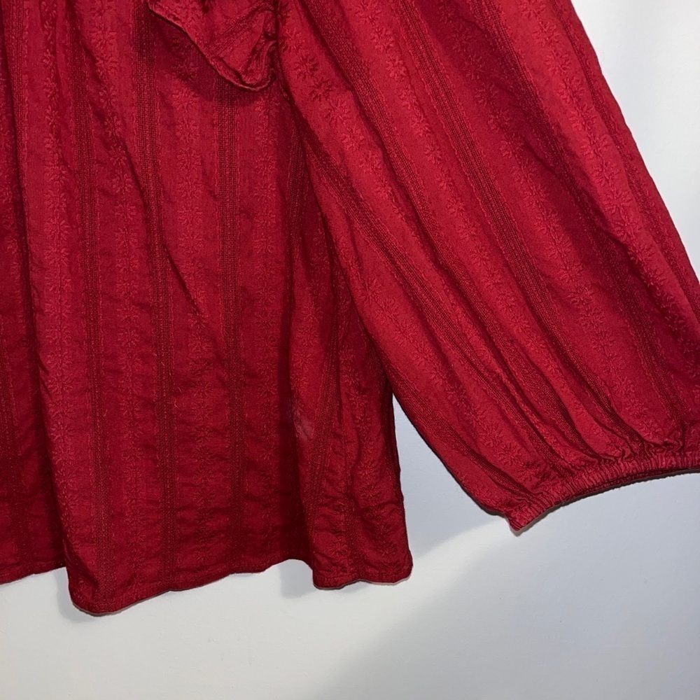 Universal Thread Ruffle Shoulder Holiday Red Blouse - Picture 5 of 6
